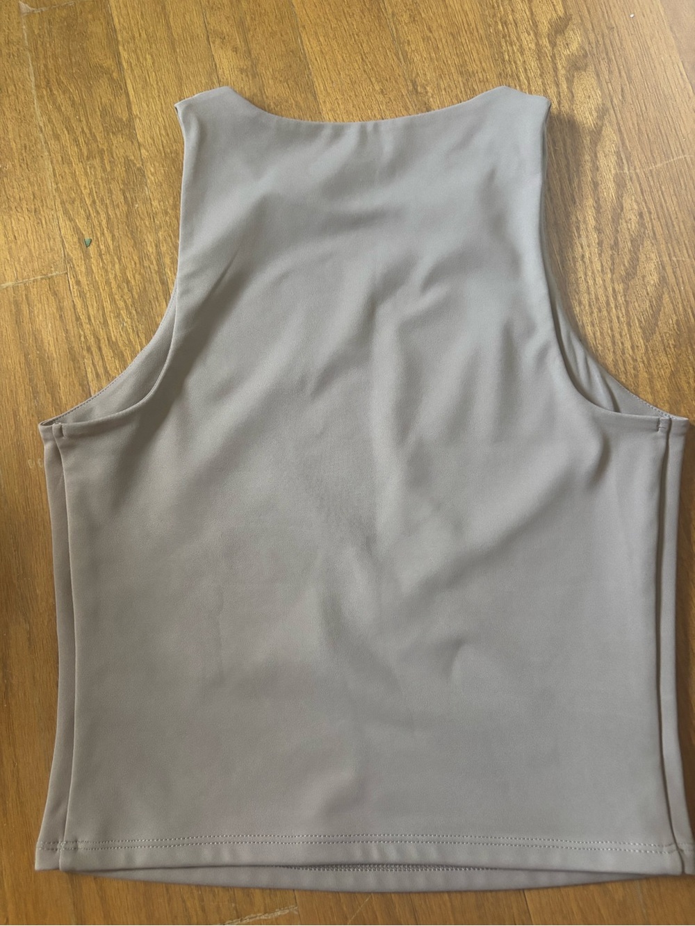 Express Women’s Body Contour Taupe Cropped Tank Top - Picture 2 of 3